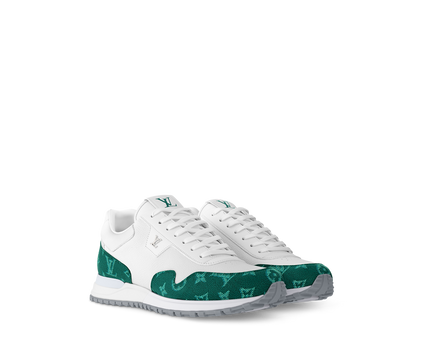 Sneaker Run Away - #10