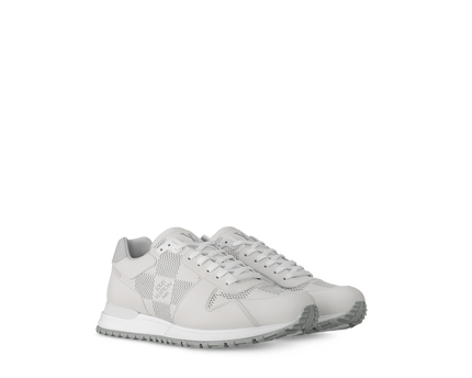 Sneaker Run Away - #9