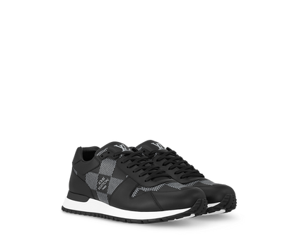 Sneaker Run Away - #8