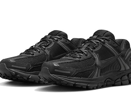 Nike Vomero 5 Triple Black