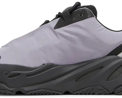 Yeezy Boost 700 MNVN Geode