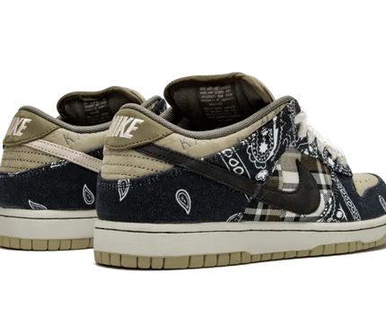 SB Dunk Low Travis Scott Nike