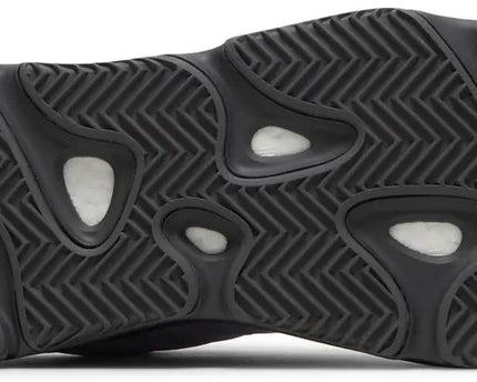 Yeezy Boost 700 MNVN Geode