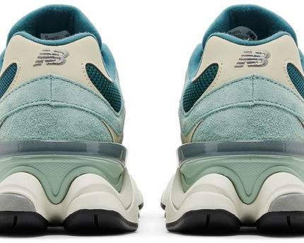 New Balance 9060 Spruce Salt Marsh