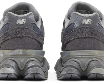 New Balance 9060 Magnet