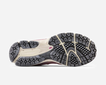 New Balance 2002RD Pink