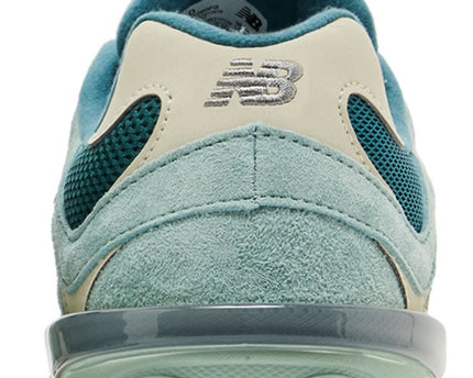 New Balance 9060 Spruce Salt Marsh