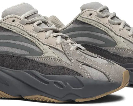 Yeezy  Boost 700 V2 Wave Runner Tephra